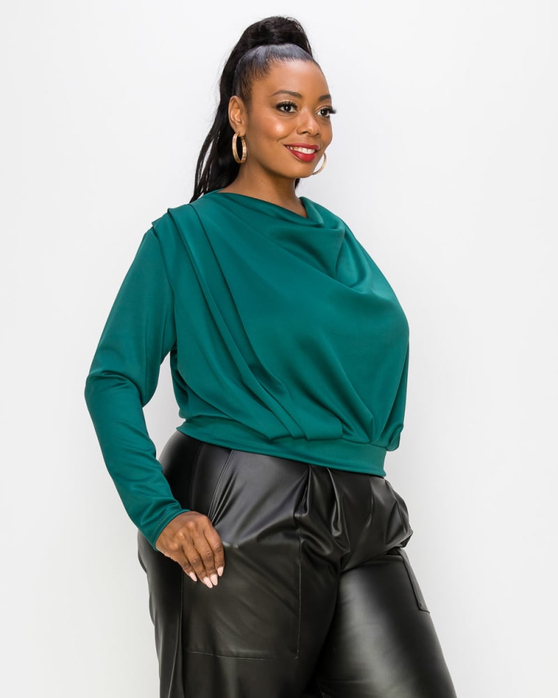 Emerald green plus size top discount